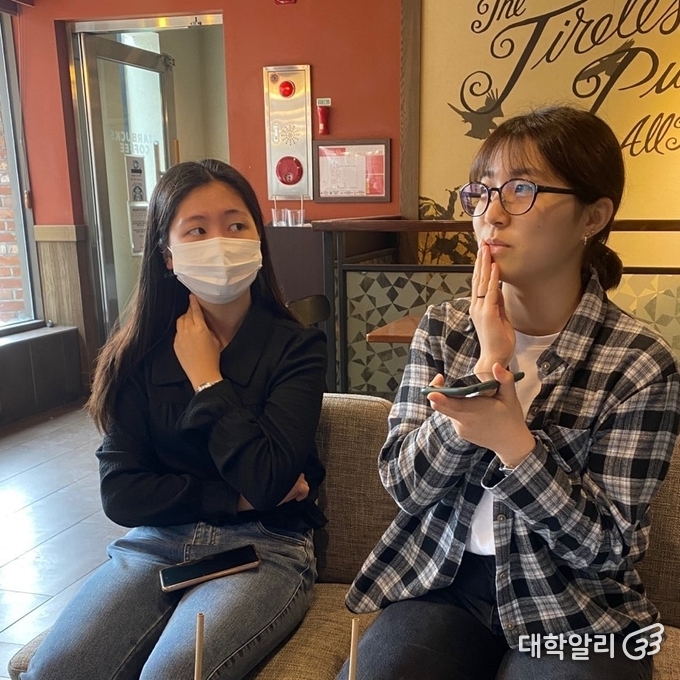 고려대 여학생위원회의 가영, 희주