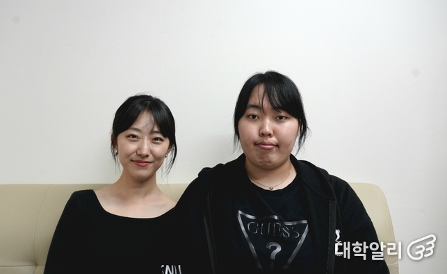 <서울대저널> 손원민 학원부 기자(좌)와 김선우 학원부장(우) (사진=김태섭 기자)