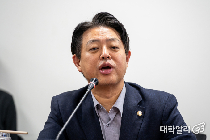  발언 중인 김영호 국회 교육위원장 (사진=김태섭 기자)