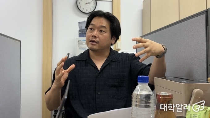인터뷰 중인 백승훈 연구원 (사진=허부현 기자)
