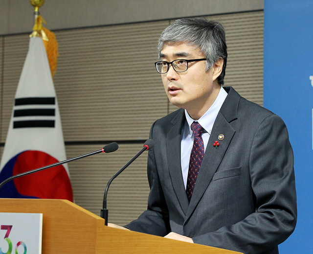 프라임사업 계획을 발표하는 이영 교육부 차관. 참고로 경제학자 출신이다. 사진=ⓒ교육부